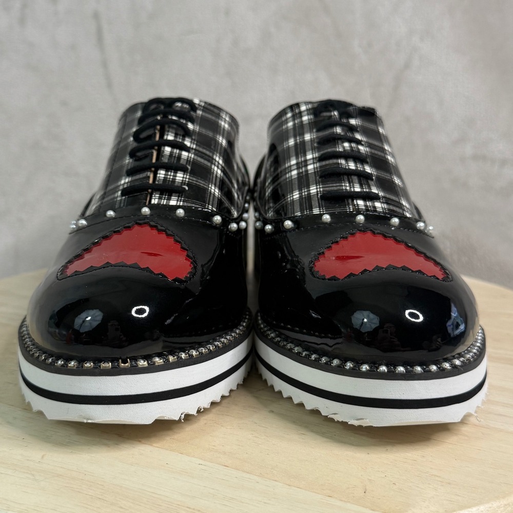 Betsey Johnson T-Nona Heart Plaid Patent Leather Platform Oxfords Black Red 10M - Picture 2 of 16